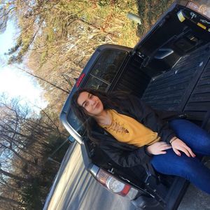 Meet your Posher, Arizbeth